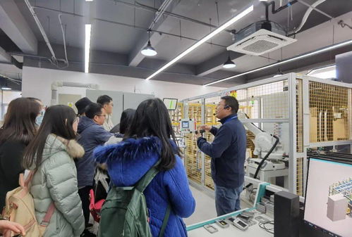 扎根熱土，足履實(shí)地——我院師生一行赴南京信息職業(yè)技術(shù)學(xué)院參觀學(xué)習(xí)紀(jì)實(shí)